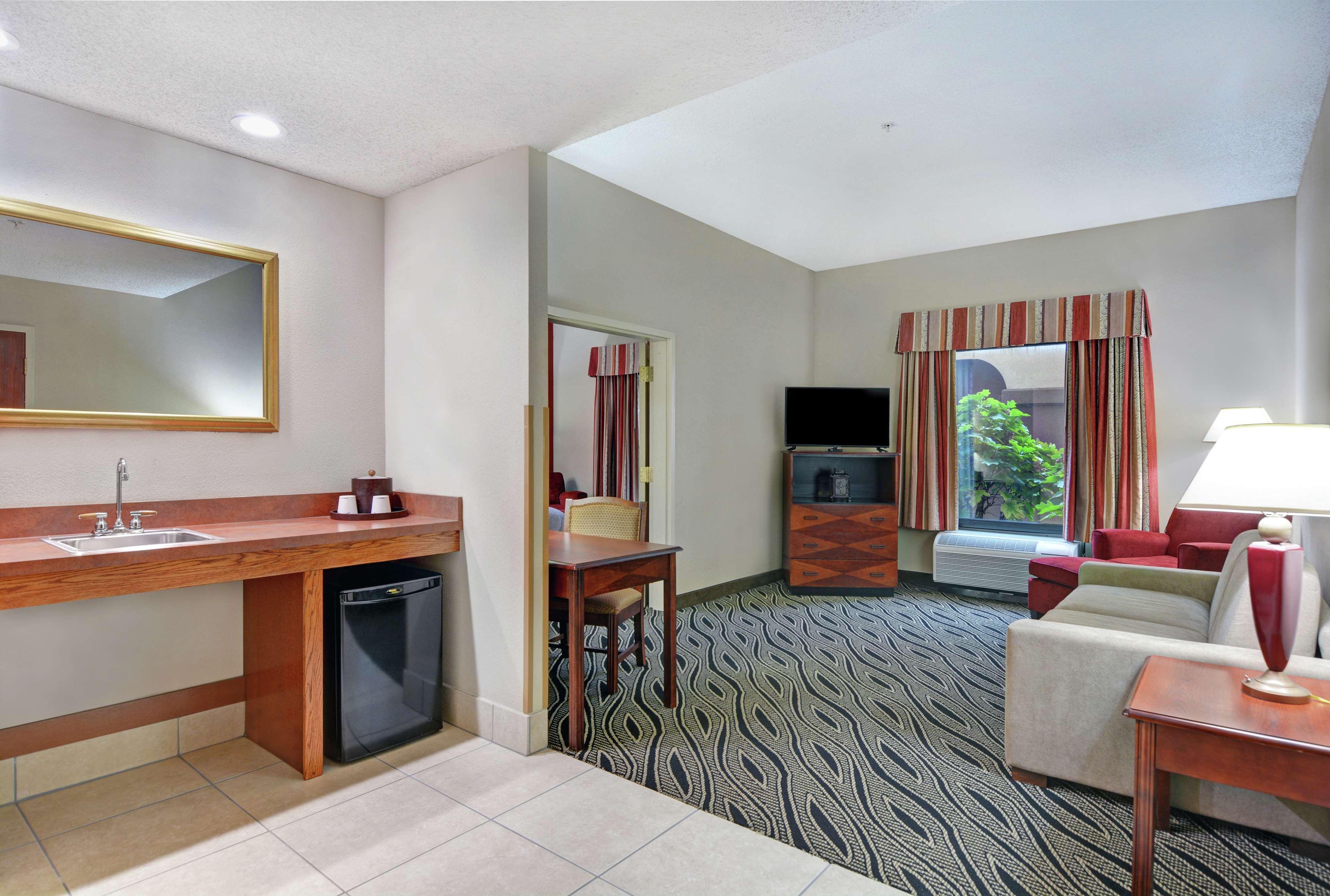 Hampton Inn Fayetteville Exterior foto